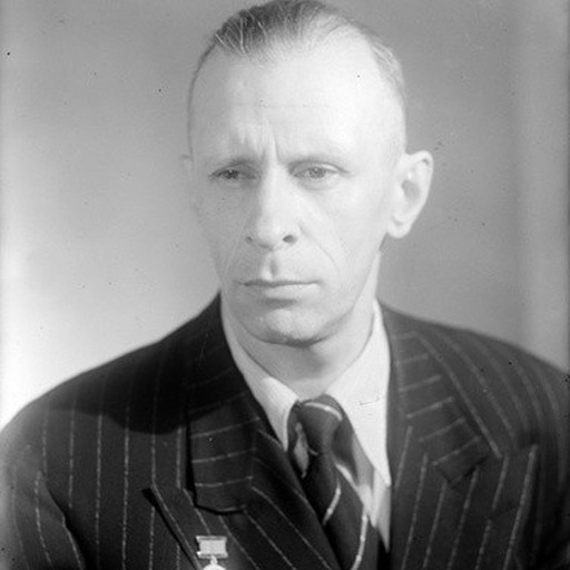Portrait of Piotr Williams