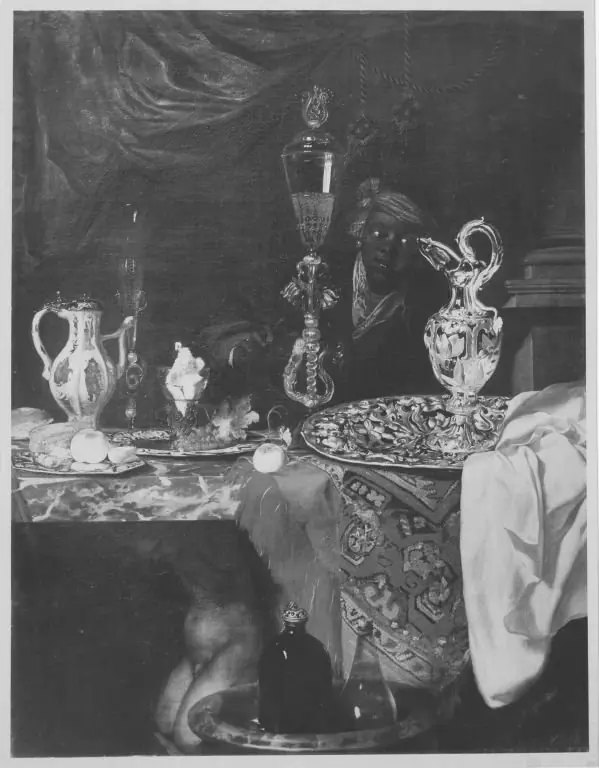 Still life with moor and splendor dishes