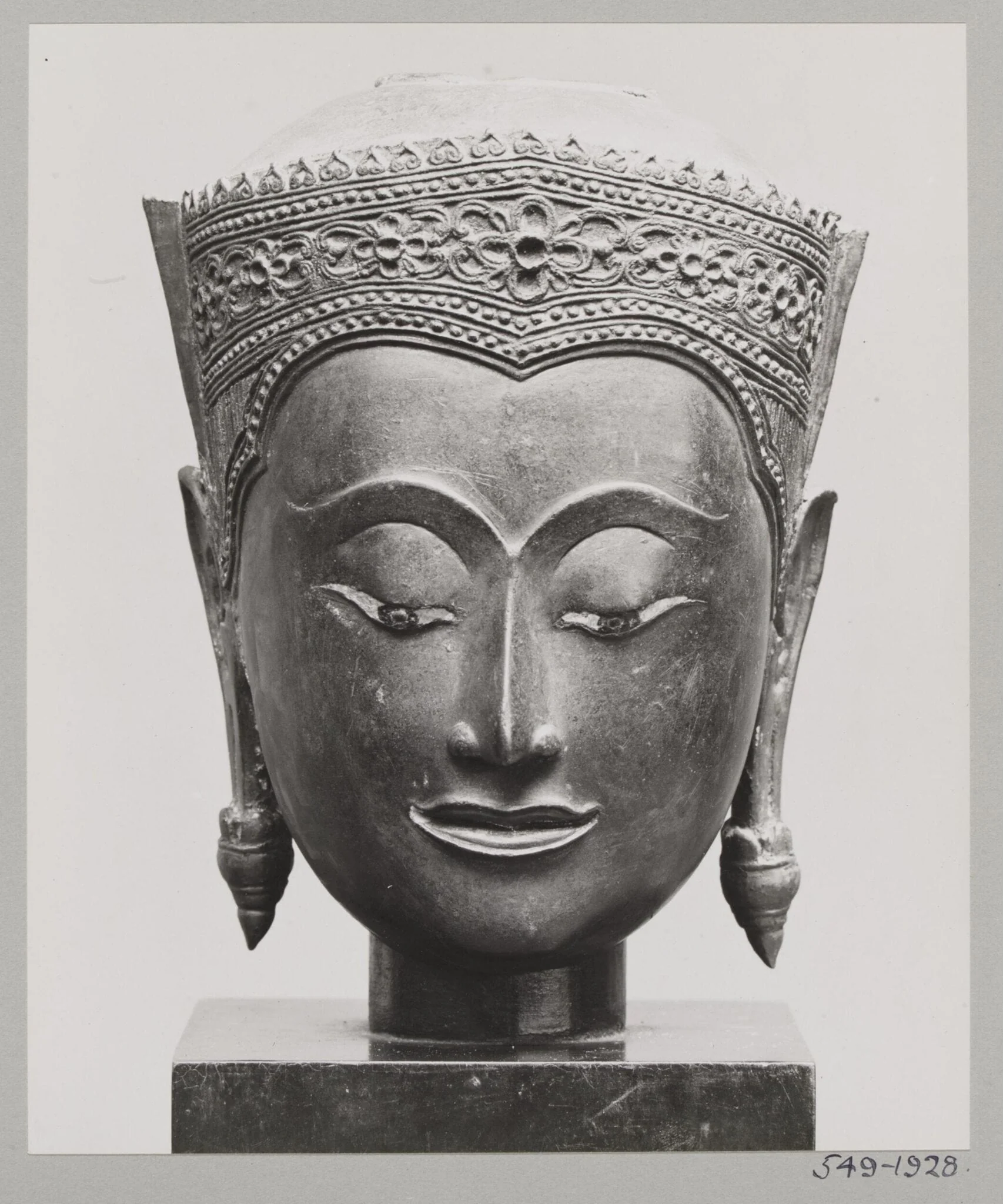Siamese bronze sculpture of Buddha, 14th or 15th century, V&A Museum, by Unknown, photographic, 1924