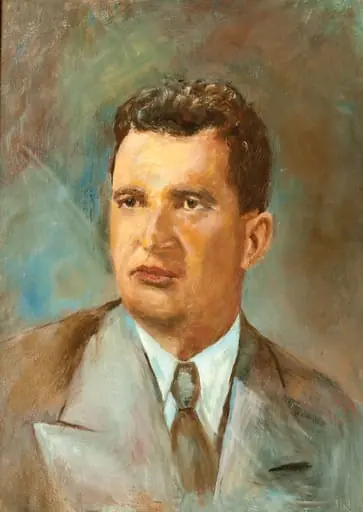 Tablou, pictură pe șevalet, ”Nicolae Ceaușescu”, nesemnat, atribuit Elena Popovici Brăila. Tablou realizat după primul portret oficial a lui Nicolae Ceaușescu. Oferit cadou de autoare, Elena Popovici Brăila din Câmpulung Muscel, lui Nicolae Ceaușescu cu ocazia aniversării zilei de naștere, ianuarie 1978.