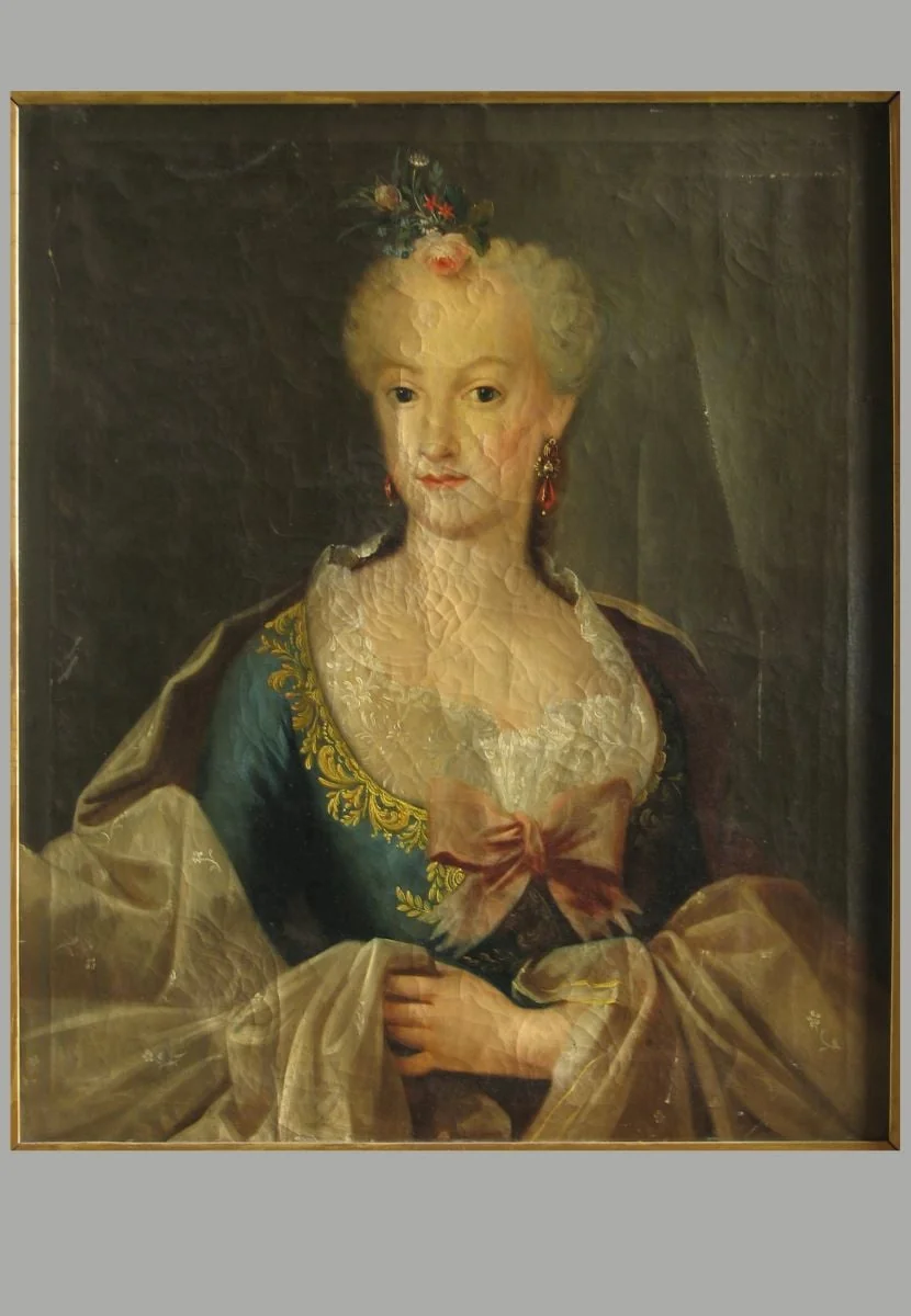 Doamnă în haină rococo