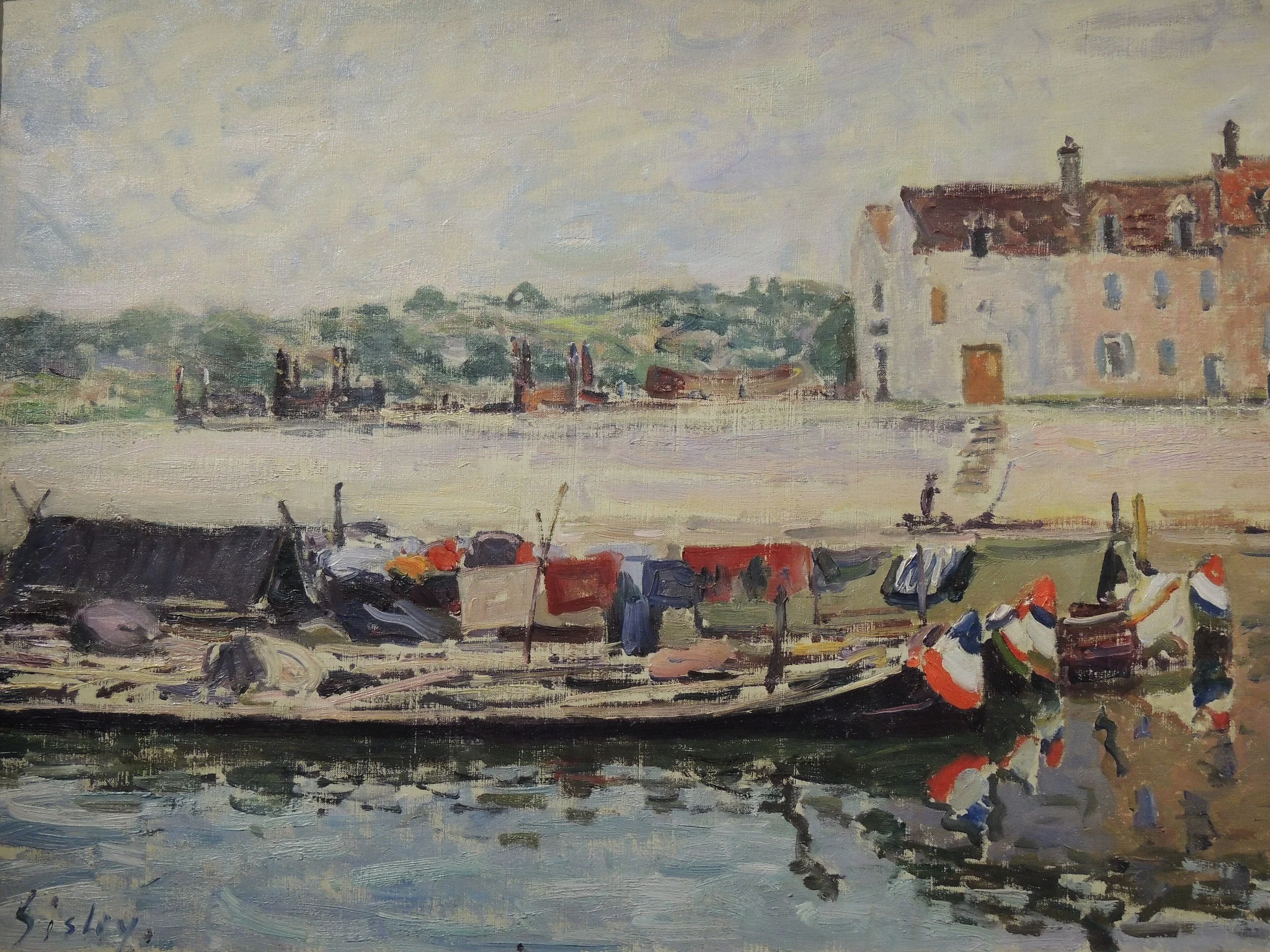 Barges at Saint Mammès