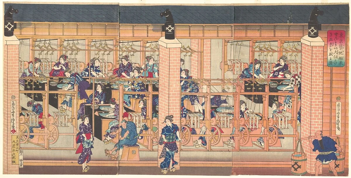 『東京築地舶来ぜんま い大仕かけきぬ糸をとる図』|Imported Silk Reeling Machine at Tsukiji in Tokyo, by Utagawa Yoshitora, ink, 4