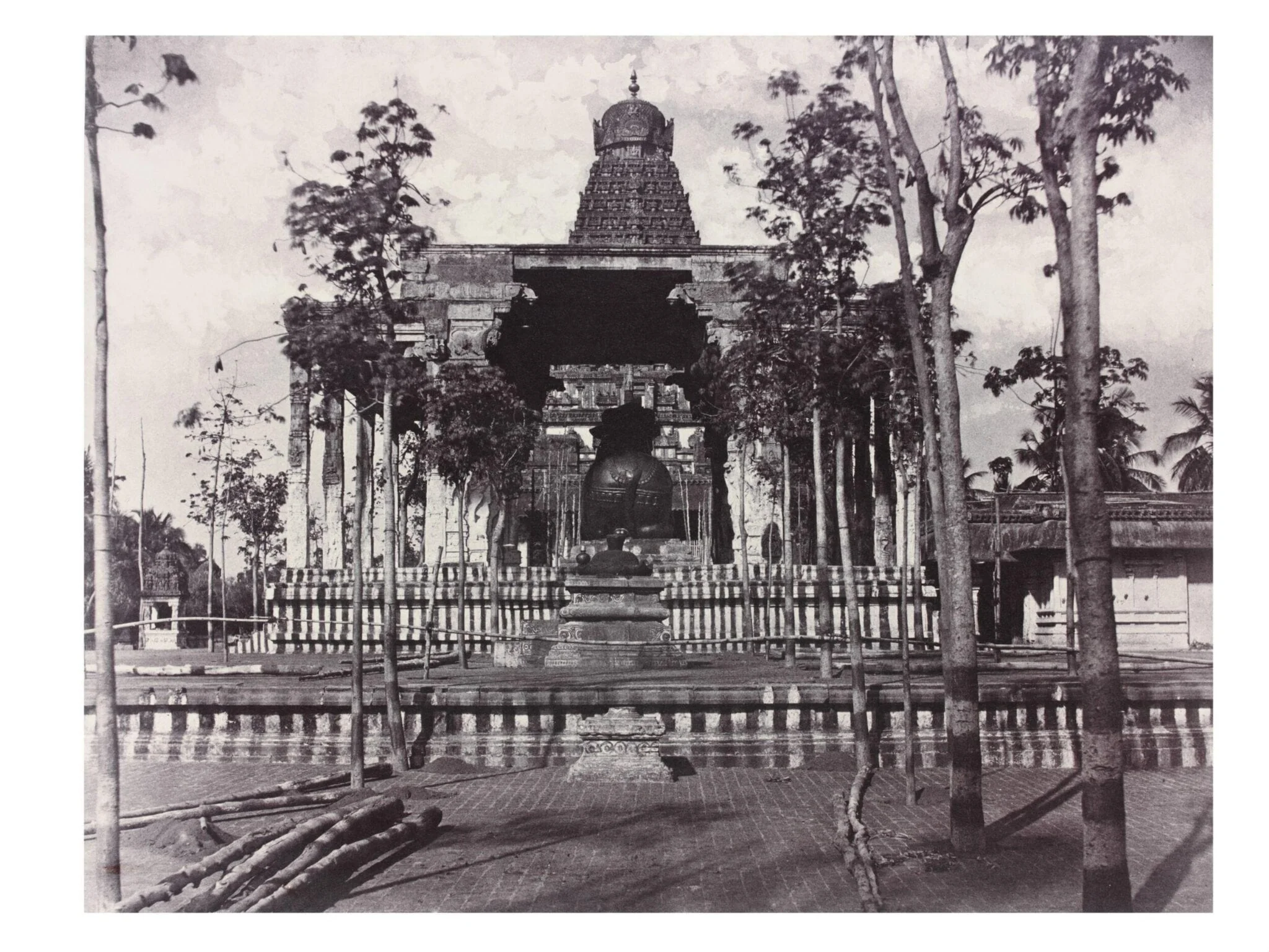 The Great Bull from the Gateway