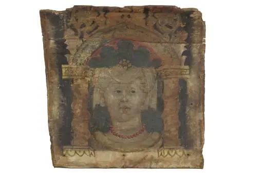 Head of a woman under an arch, full face