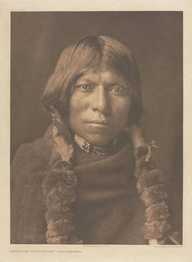 Portfolio XVII, Plate 582: Okúwa-tse ("Cloud Yellow") - San Ildefonso, by Edward S. Curtis, 1905