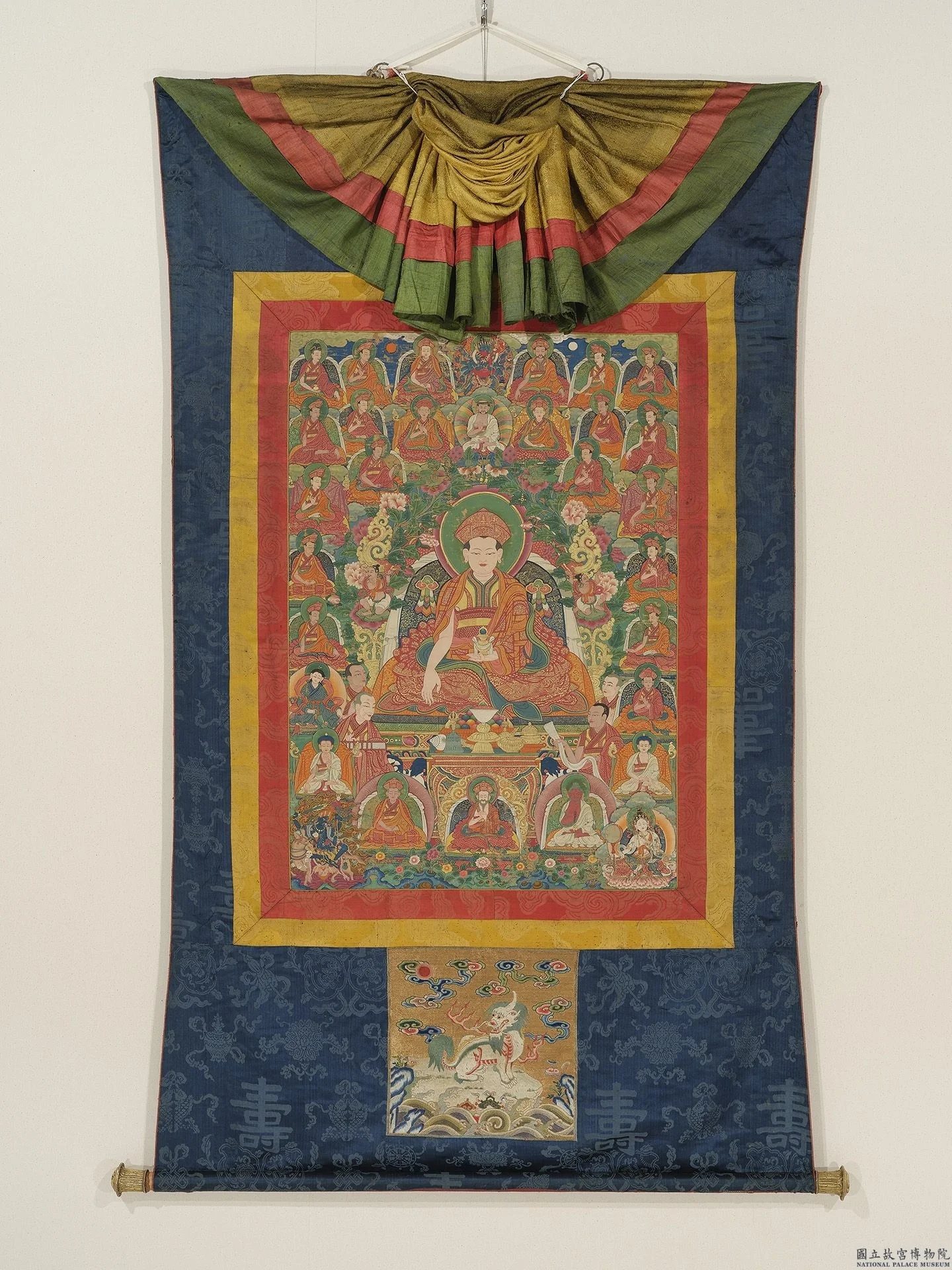 不丹19世紀竹巴噶舉祖師藏巴甲熱·益西多杰及其相關傳承唐卡, by Unknown, unspecified, 1900