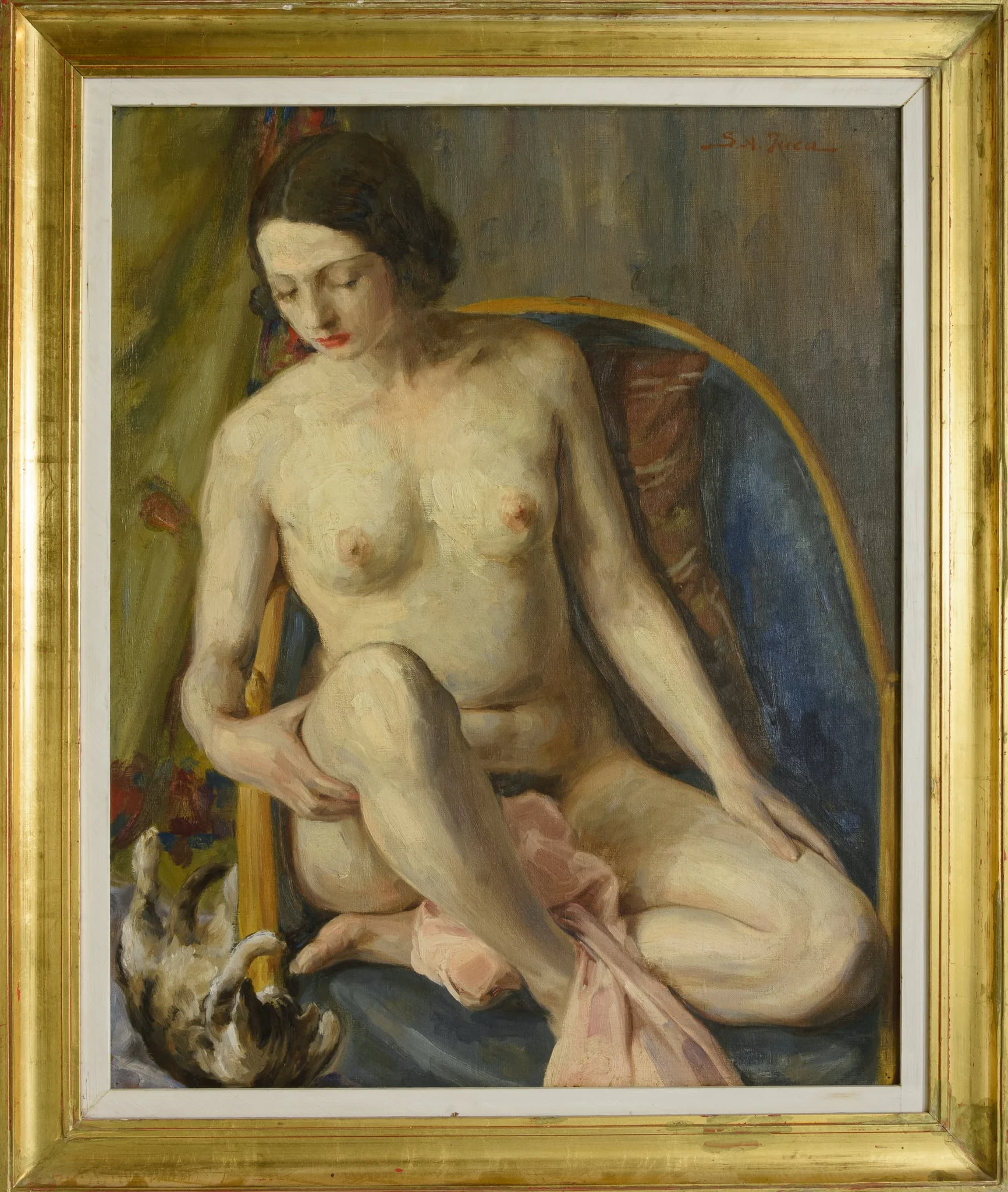 Nud în fotoliu
