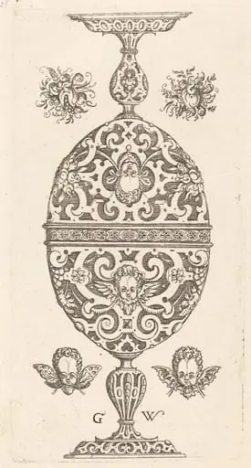 Two small goblets superimposed in reverse