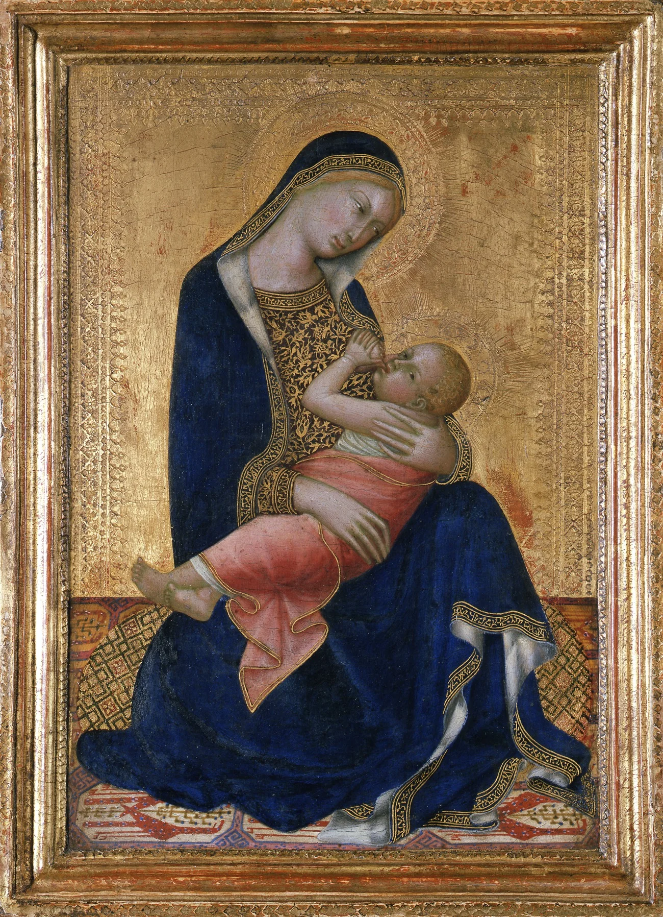 Madonna lactans