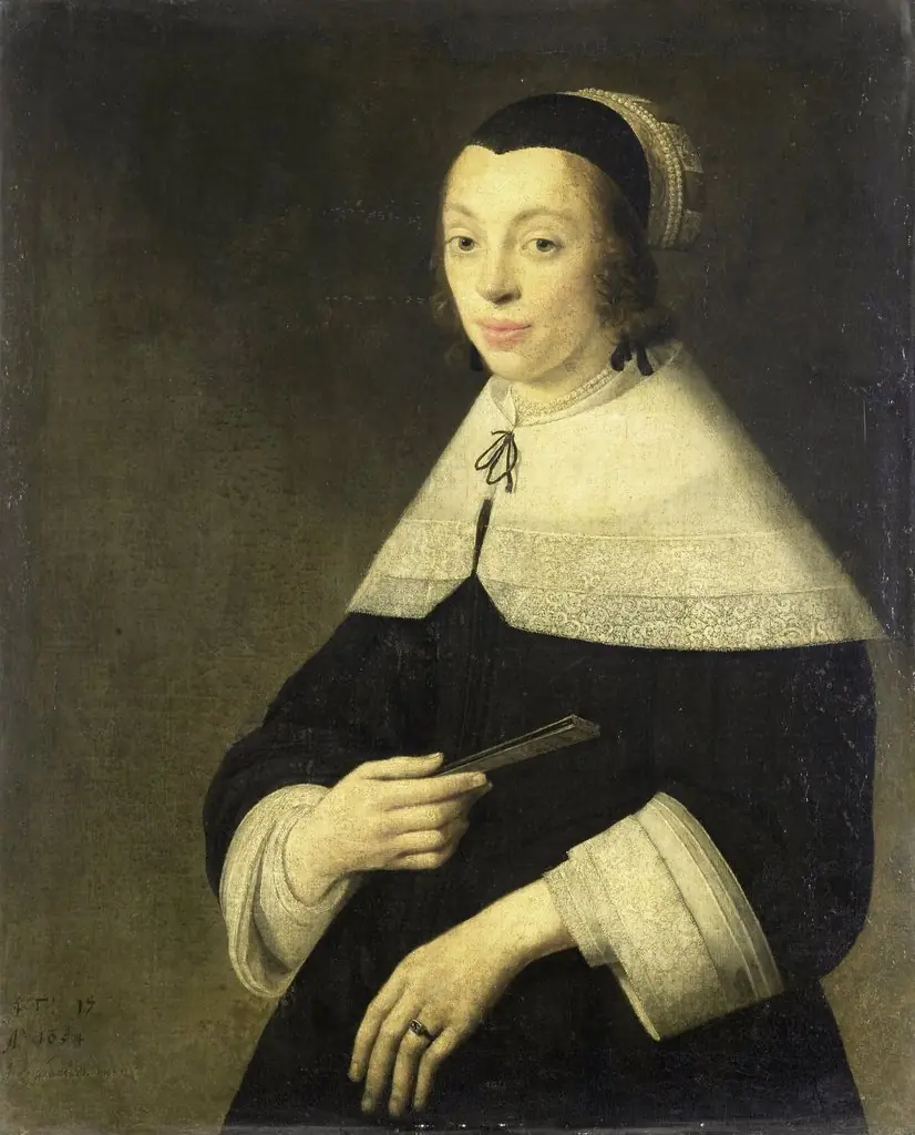Portrait of a young woman