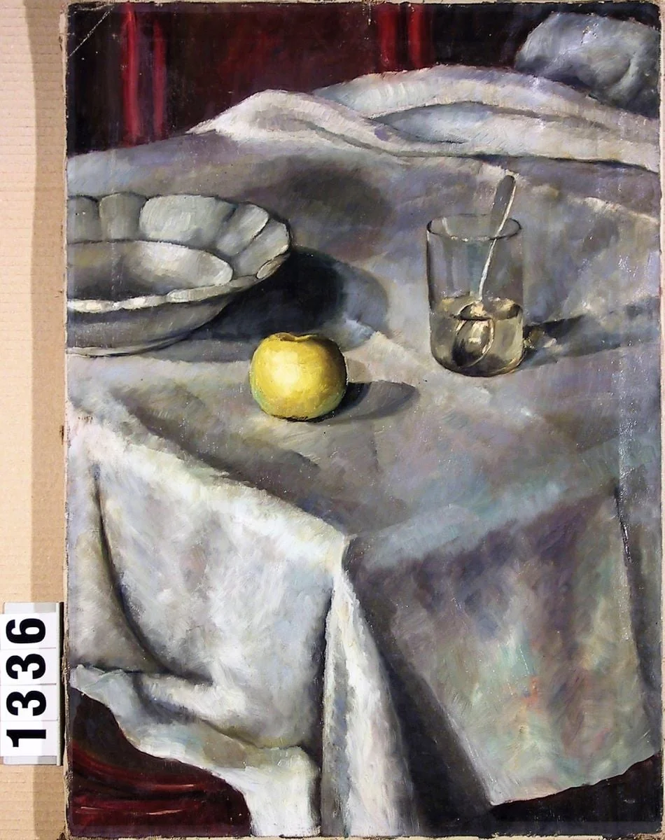 Natură moartă cu un măr, by Grete Csáki-Kopony
