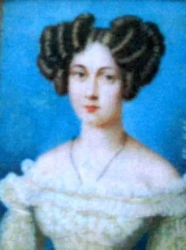 Portret de femeie în alb