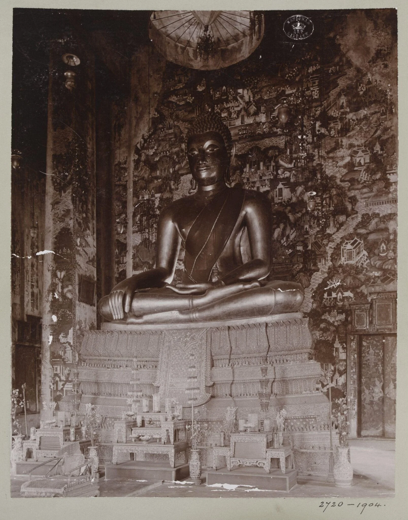 Buddha in Temple of Wat Leip, Bangkok