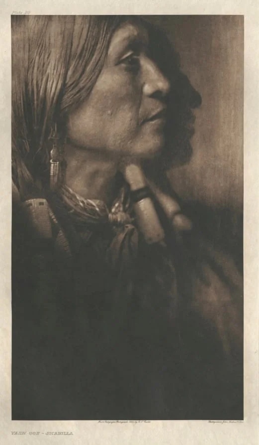 Portfolio I, Plate 20: Vash Gon-Jicarilla, by Edward S. Curtis, 1903