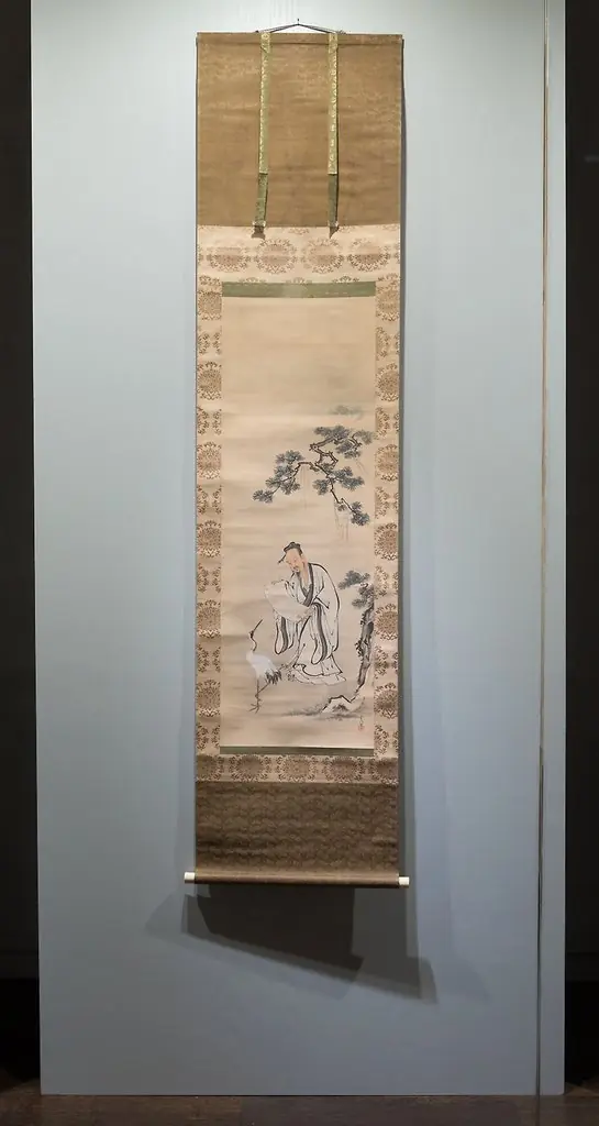 Fei Jiang-fang with a Crane