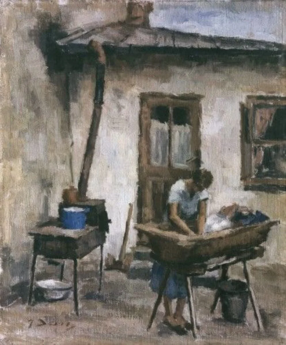 Femeie spălând rufe