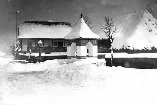 Începuturile Muzeului Satului Românesc. Troița din Rășinari și gospodăria din Drăguș, jud. Brașov (1936)