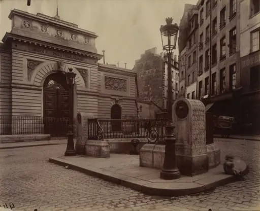 Fountain of the L'École Polytechnique
