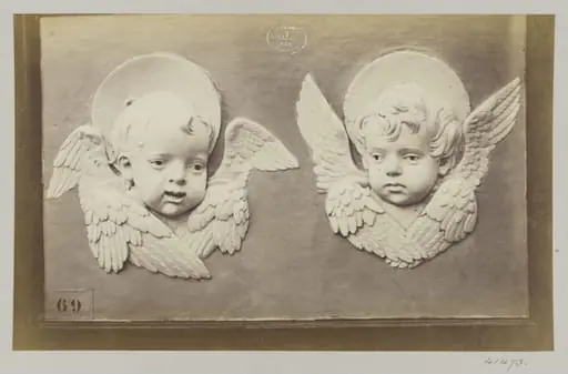 Two heads of Seraphs