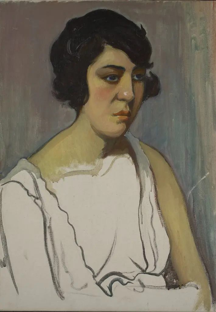 Head of a brunette