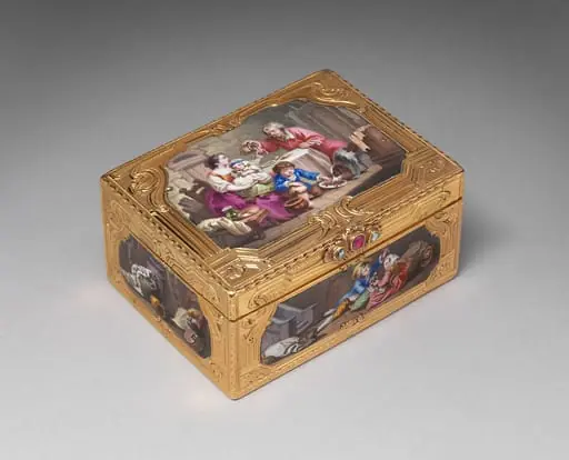 Snuffbox