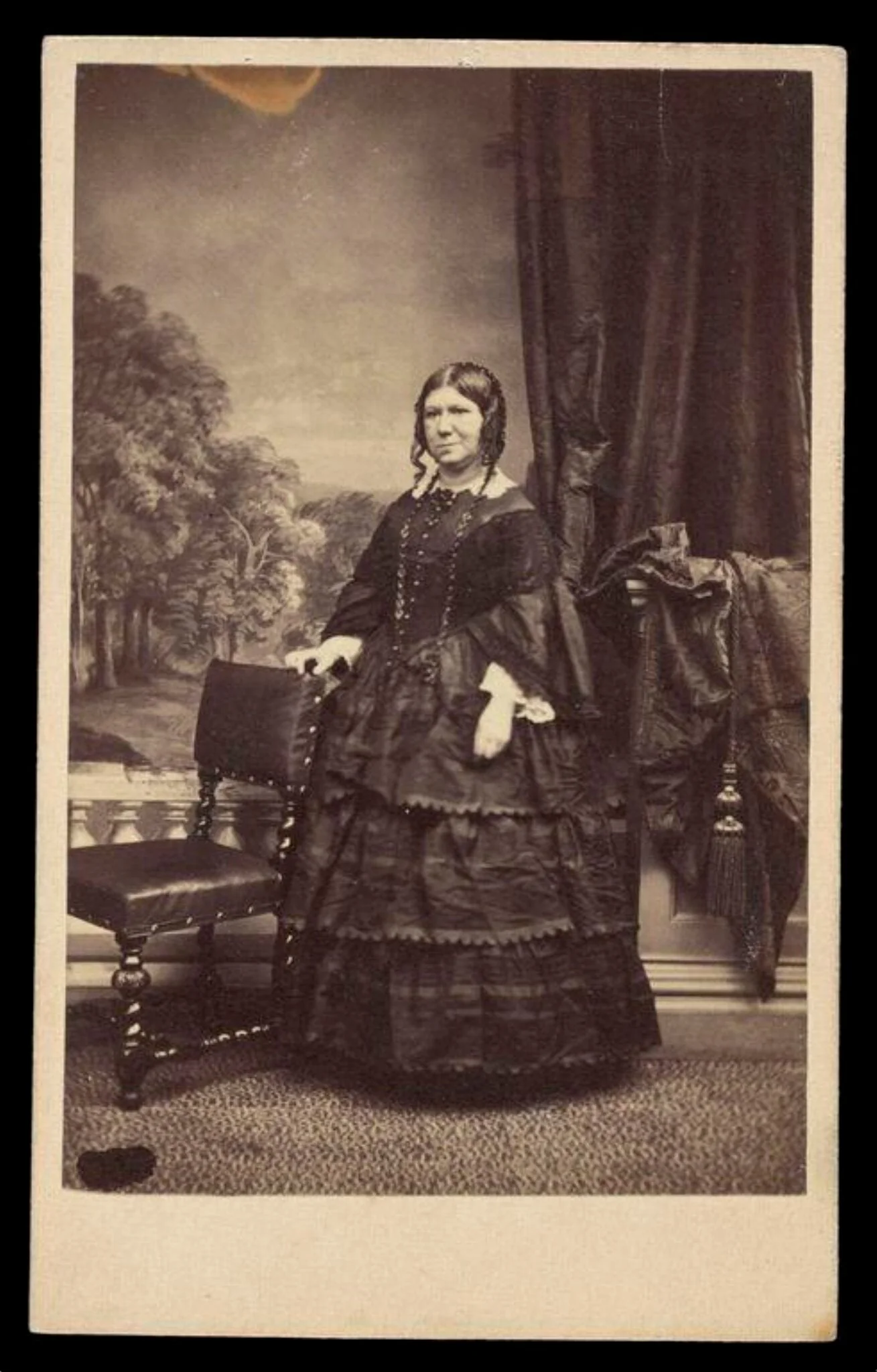 A portrait of 'Mrs Eliza Hill', by London Stereoscopic and Photographic Company, photographic, 1864