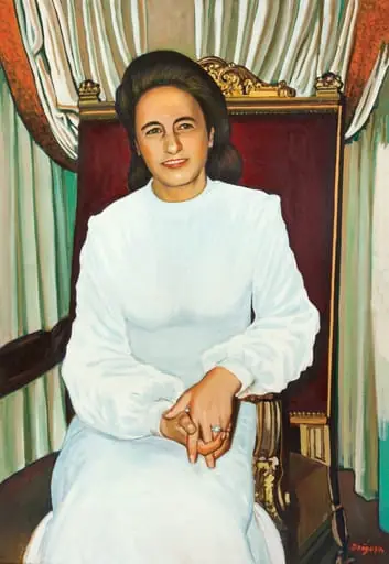 Tablou, ulei pe pânză, „Portret Elena Ceaușescu”, semnat Drăgușin în partea dreaptă jos, nedatat. Elena Ceaușescu, stând pe un scaun cu spătar înalt (jilț) într-o rochie elegantă de culoare albă. Comandat și oferit de Ministerul de Interne, 5 ianuarie 1979.