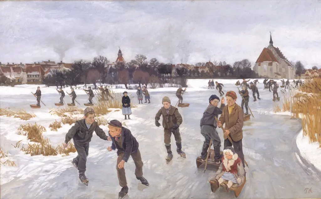 Children skating outside Fåborg