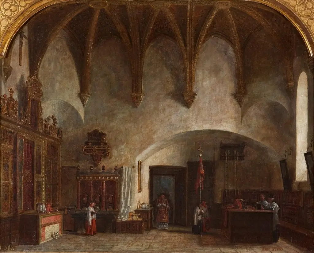 Interior de la sacristía menor en la catedral de Ávila. Salida de la misa mayor