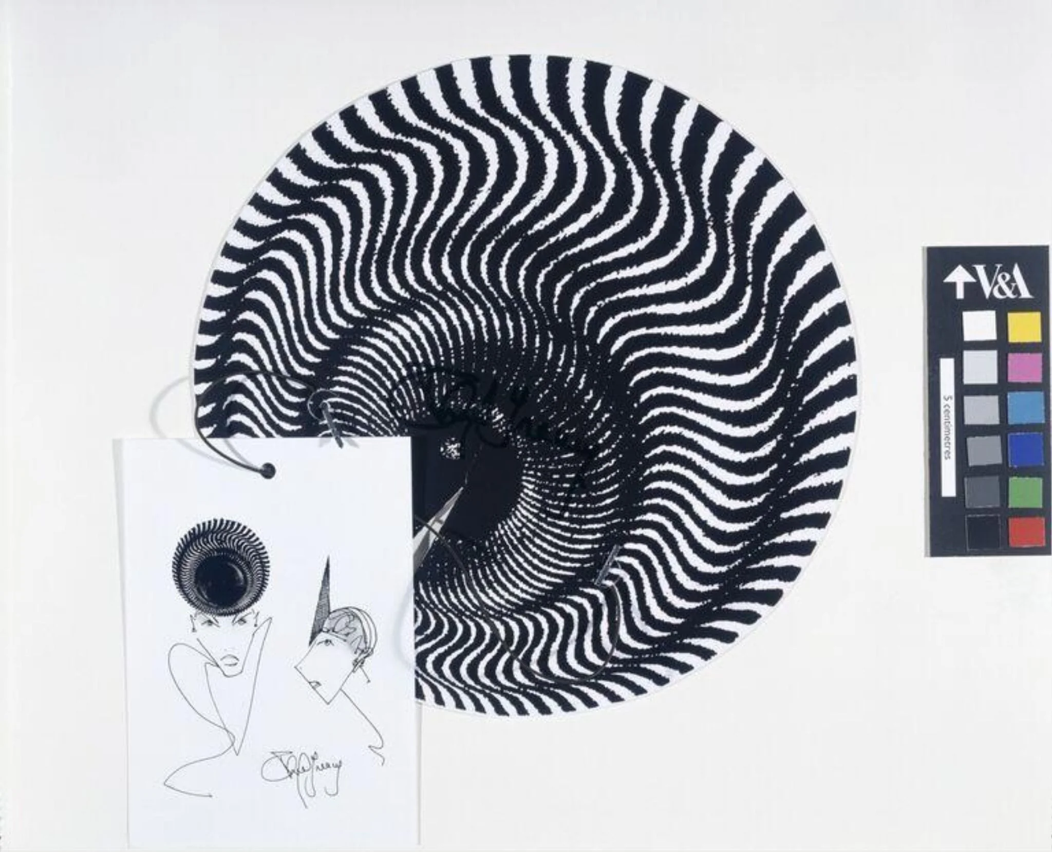 Optical disk, by Philip Treacy, 2001