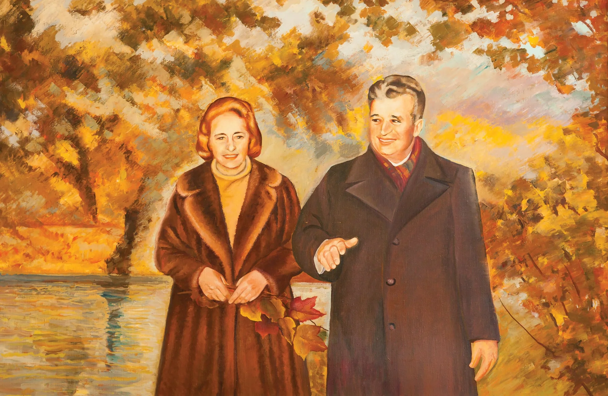 Tablou, ulei pe pânză, „Portret Nicolae și Elena Ceaușescu”, nesemnat, atribuit Cornelia Ionescu - Drăgușin. Tabloul îi prezintă pe soții Ceaușescu întru-un peisaj de toamnă pe malul unui lac. Tablou comandat și oferit de Comitetul Județean de Partid Giurgiu (1985).
