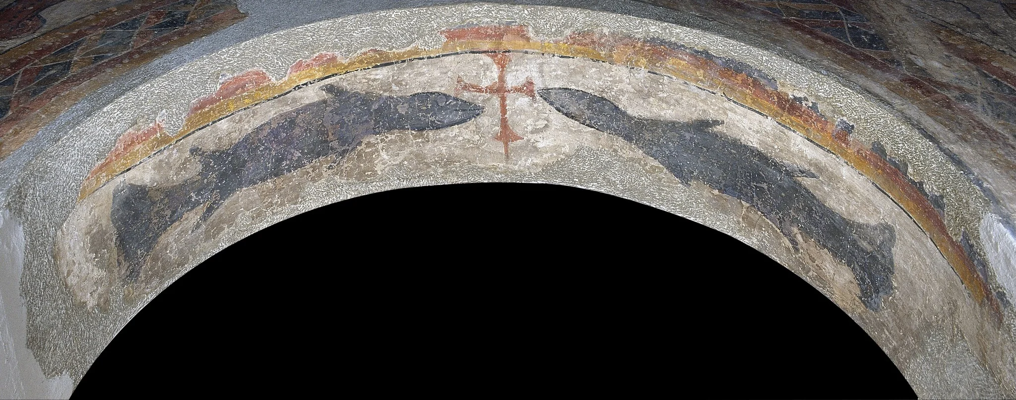 Fish flanking a cross from Santa Maria de Taüll