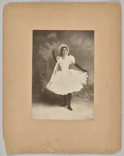 Untitled (man posing as a ballerina)