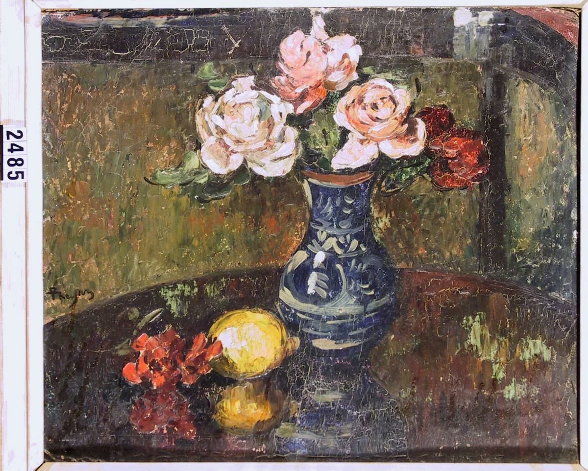 Trandafiri în canceu pe masă cu lămâie și flori, by Ion Theodorescu-Sion, 1920