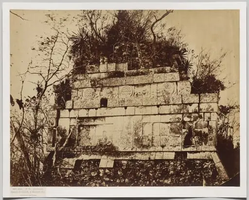 Palace of the Circus at Chicen-Itza (bas relief of tigers)