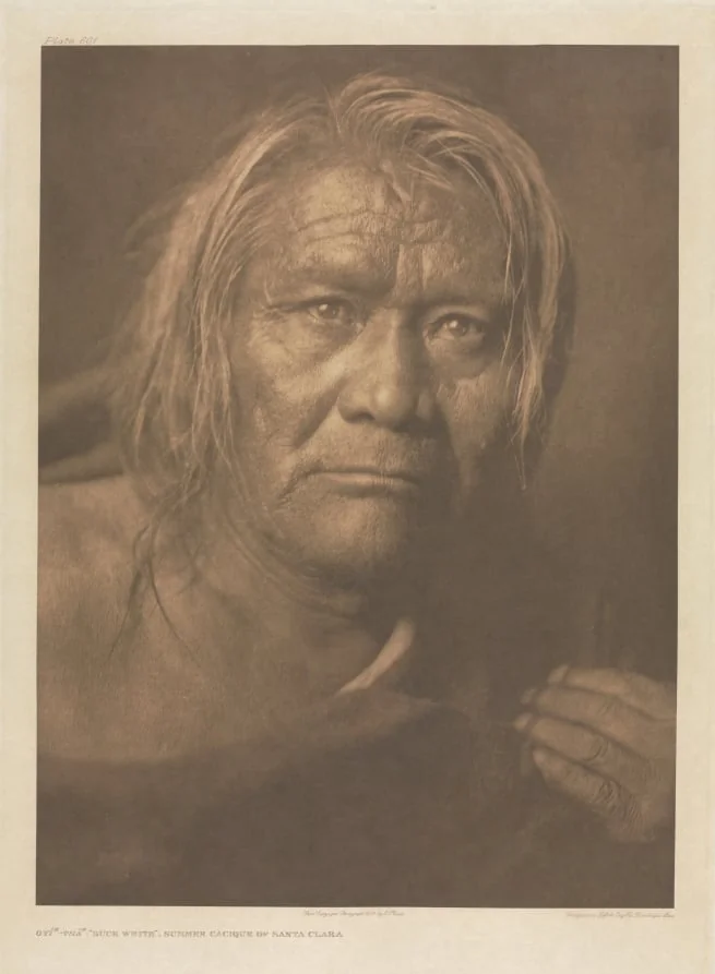 Portfolio XVII, Plate 601: Oyí-tsa ("Duck White"), Summer Cacique of Santa Clara, by Edward S. Curtis, 1905