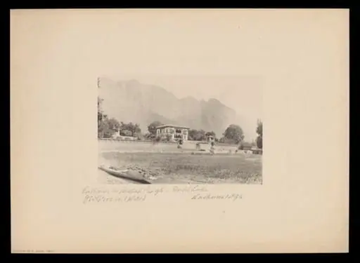 Entrance to Nishat Bagh, Dahl Lake, Kashmir