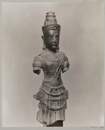 Bronze Cambodian sculpture of Bodhisattva, ca. 13th century, A.D., V&A Museum, London