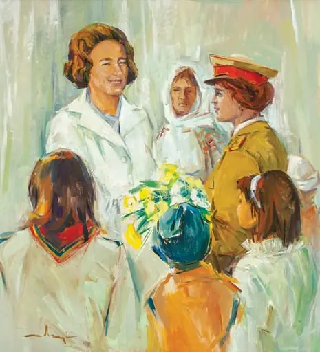 Tablou, ulei pe pânză, „Omagiu” , semnat stânga jos indescifrabil, atribuit Ion Țarălungă. Elena Ceaușescu într-un grup de copii și tineri, o tânără femeie militar îi oferă un buchet de flori. Comandat și oferit de Ministerul Apărării Naționale (1984).