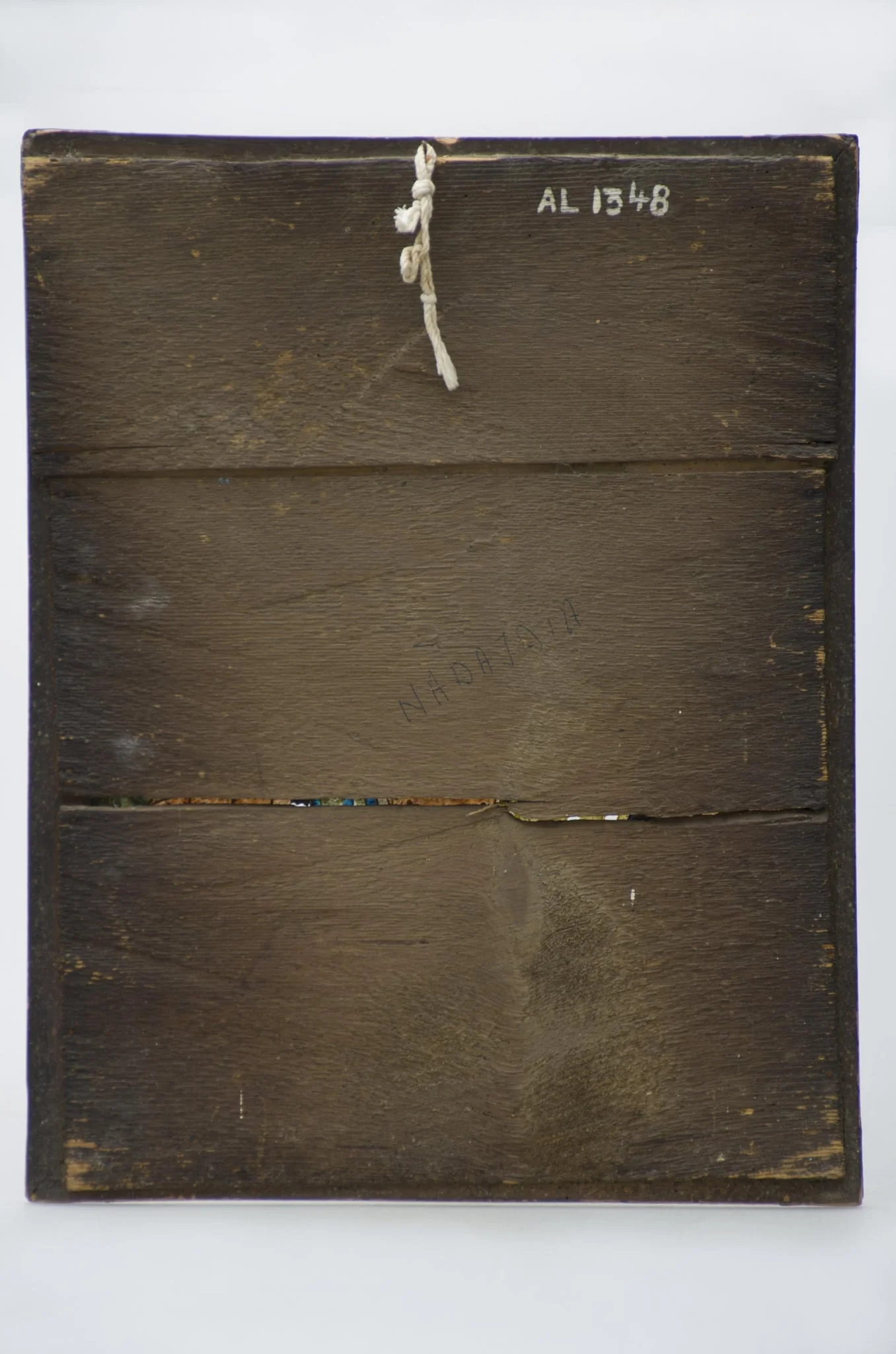 Icoană cu tema. Fecioara și pruncul Isus, ținut în mâna dreaptă; sus un chenar cu flori. Cromatică: fond albastru; culori: negru; alb; verde; galben., by Unknown, 1850