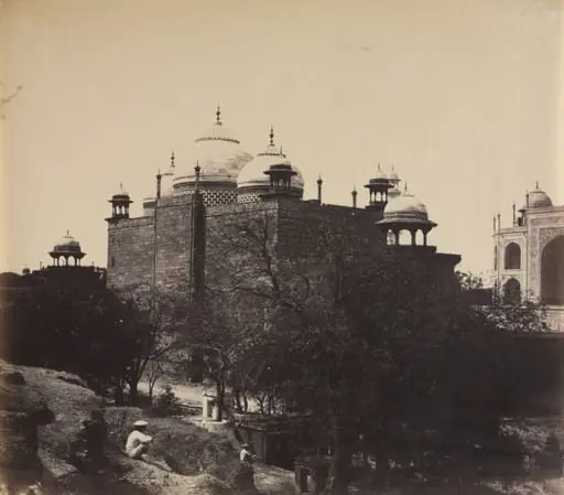Taj Mahal, Back View of the Rest-House, with Figure
