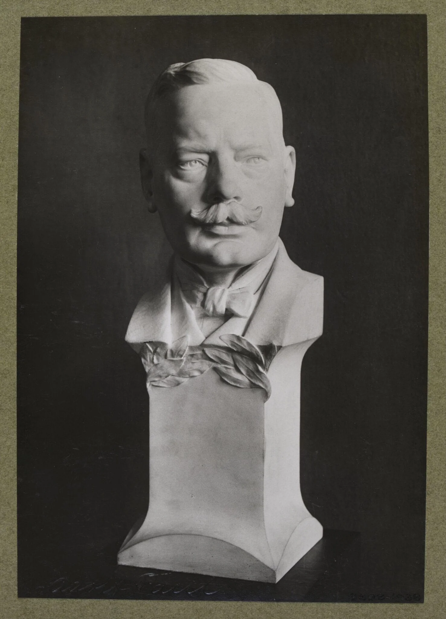 Untitled, by John Munsterhjelm, photographic