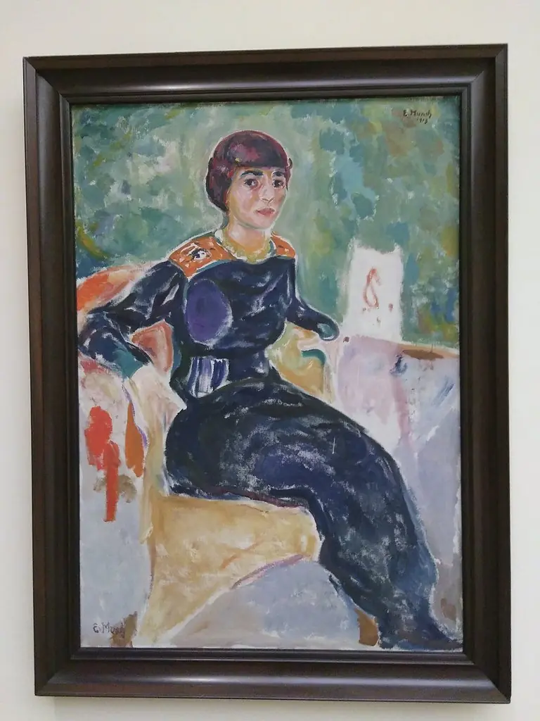 Portrait of Elsa Glaser