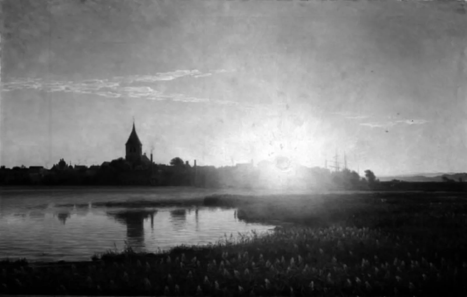 Solopgang over en kystby, by Unknown, 1894