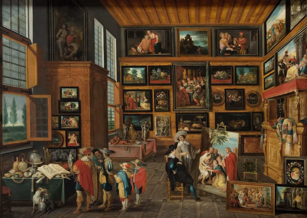 Art and Rarity Cabinet