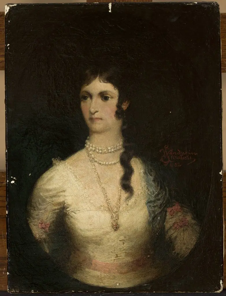 Portrait of a woman in a white dress