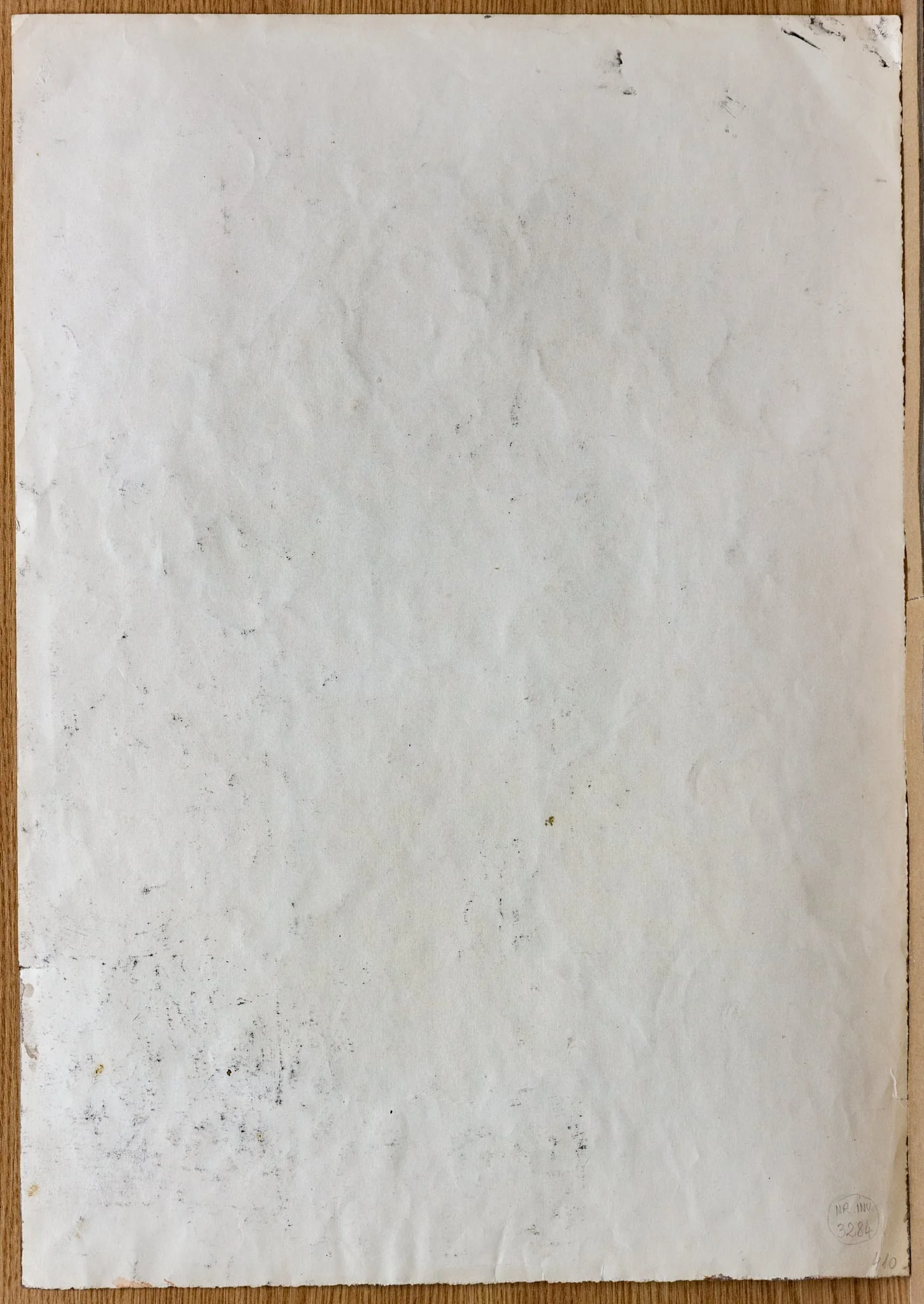 Femeie dezbrăcându-se, by Tiberiu Nicorescu