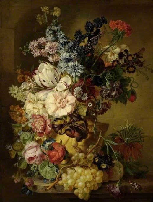 A vase of flowers