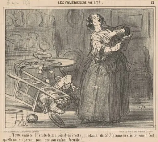 Toute entière a l'etude de son role ...